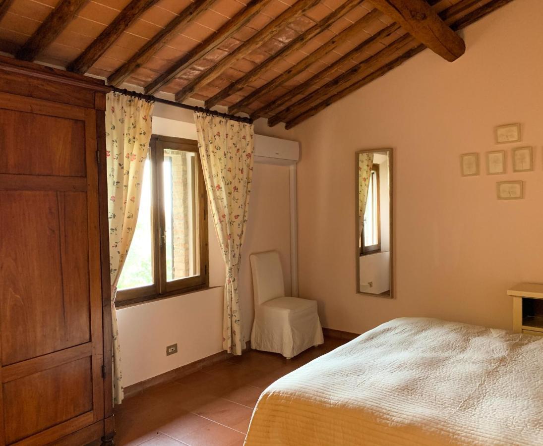 Fattoria Di Catignano Guest House San Giovanni  Bagian luar foto