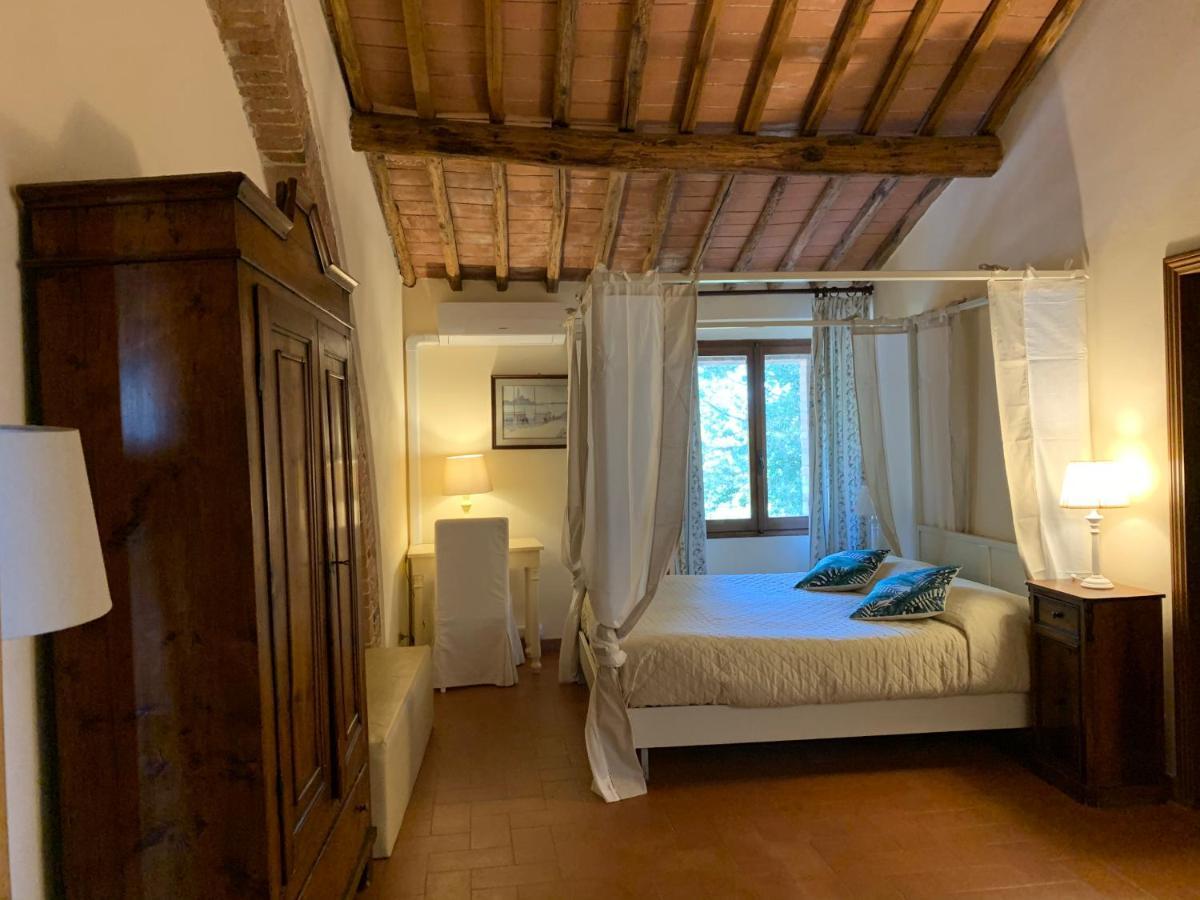 Fattoria Di Catignano Guest House San Giovanni  Bagian luar foto
