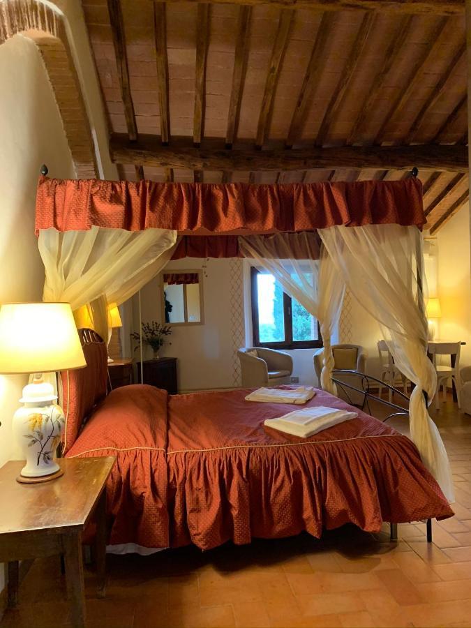 Fattoria Di Catignano Guest House San Giovanni  Bagian luar foto